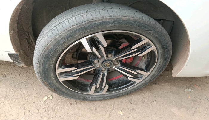 2023 Maruti Baleno SIGMA PETROL 1.2, Petrol, Manual, 42,964 km, tyre