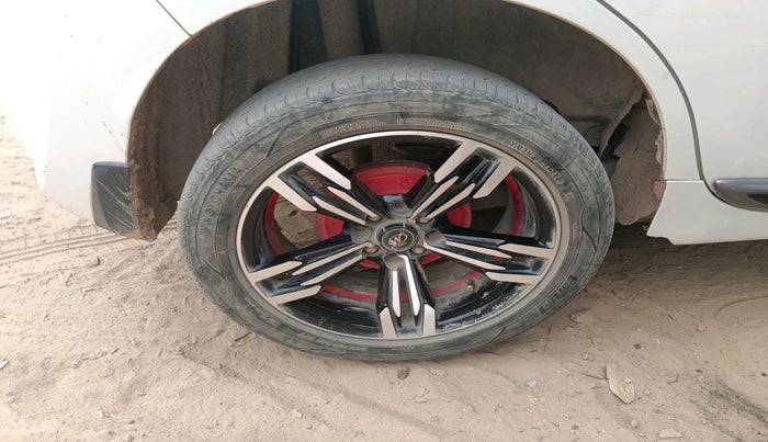 2023 Maruti Baleno SIGMA PETROL 1.2, Petrol, Manual, 42,964 km, tyre