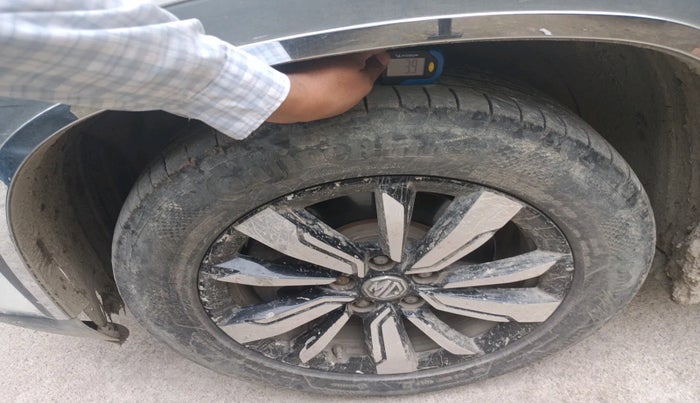 2019 MG HECTOR SHARP 2.0 DIESEL, Diesel, Manual, 75,411 km, tyre