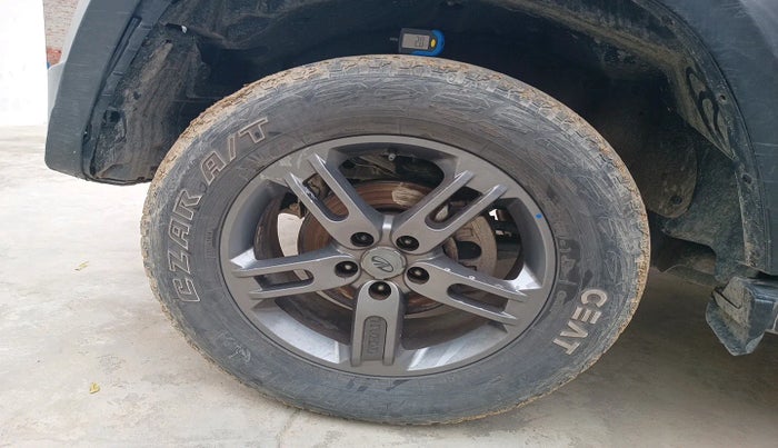 2021 Mahindra Thar LX HARD TOP 4WD MT, Diesel, Manual, 62,267 km, tyre