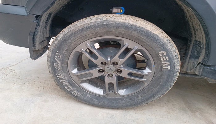 2021 Mahindra Thar LX HARD TOP 4WD MT, Diesel, Manual, 62,267 km, tyre