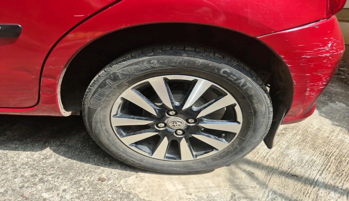 2017 Toyota Etios Liva V, Petrol, Manual, 78,280 km, tyre