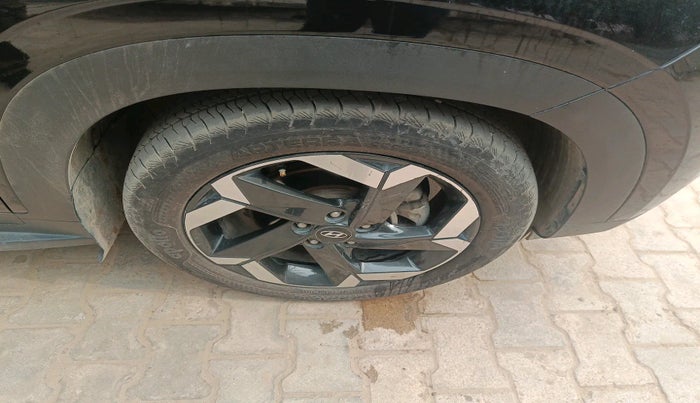 2021 Hyundai ALCAZAR PLATINUM(O) 7STR 1.5 AT, Diesel, Automatic, 80,445 km, tyre