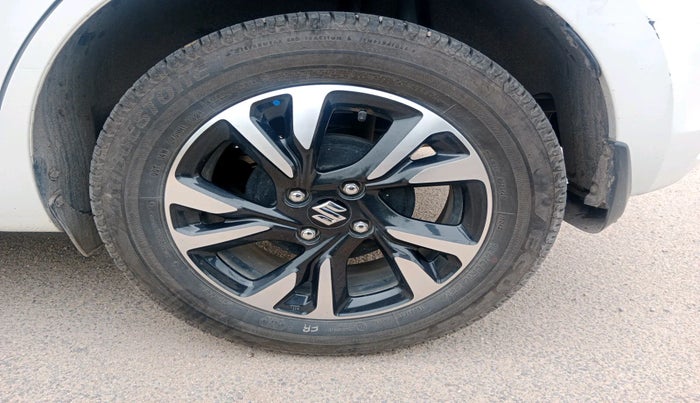 2024 Maruti Swift ZXI PLUS AMT, Petrol, Automatic, 23,457 km, tyre