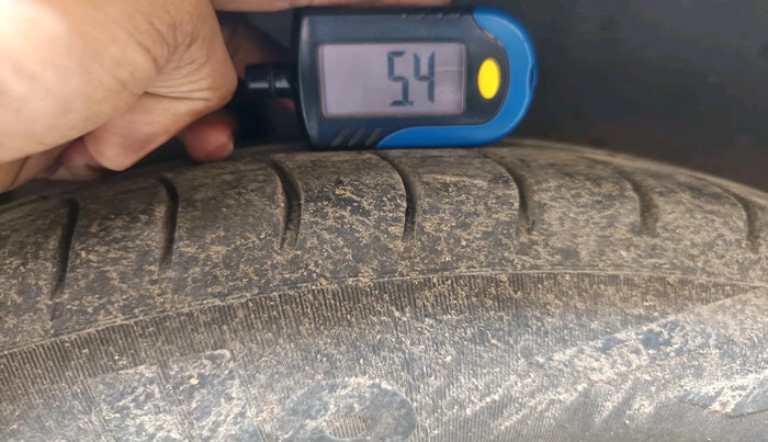 2013 Maruti Swift Dzire VXI, Petrol, Manual, 52,546 km, tyre