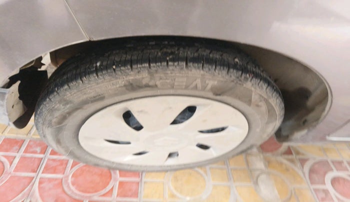 2015 Maruti Celerio VXI AMT, Petrol, Automatic, 68,908 km, tyre