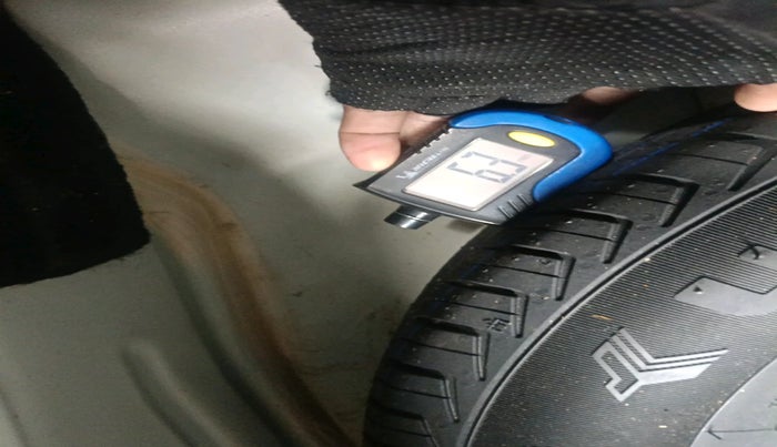 2023 Maruti New Wagon-R LXI 1.0, Petrol, Manual, 38,451 km, tyre