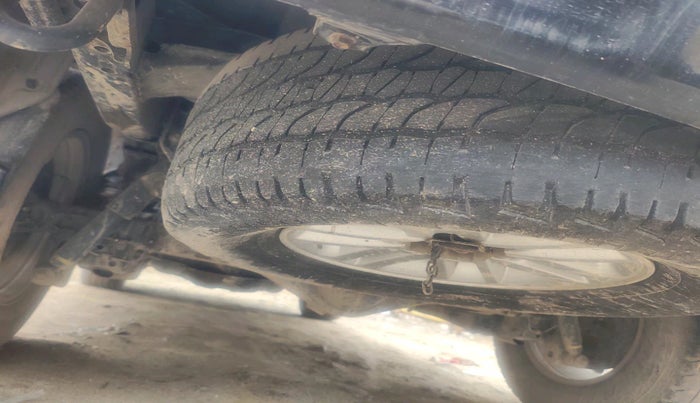 2014 Toyota Fortuner 3.0 4X2 MT, Diesel, Manual, 1,33,720 km, tyre