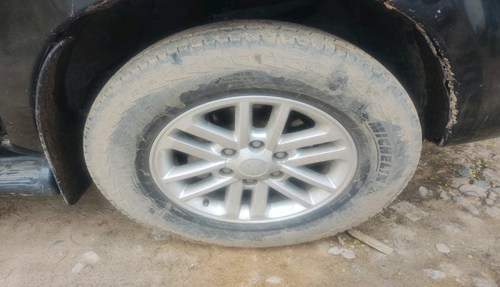 2014 Toyota Fortuner 3.0 4X2 MT, Diesel, Manual, 1,33,720 km, tyre