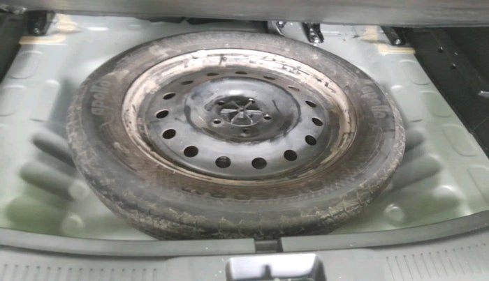 2023 Maruti Grand Vitara SIGMA SMART HYBRID, Petrol, Manual, 10,137 km, tyre