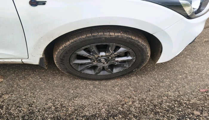 2019 Hyundai Elite i20 SPORTZ PLUS 1.2, Petrol, Manual, 97,408 km, tyre