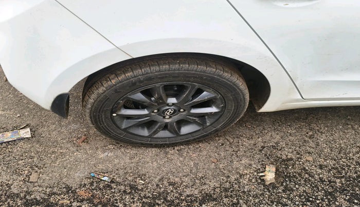 2019 Hyundai Elite i20 SPORTZ PLUS 1.2, Petrol, Manual, 97,408 km, tyre