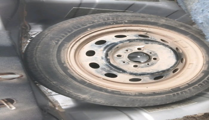 2017 Tata Tiago XT (O) PETROL, Petrol, Manual, 66,699 km, tyre