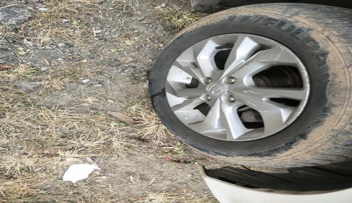 2018 Honda Amaze 1.5L I-DTEC VX, Diesel, Manual, 1,09,365 km, tyre