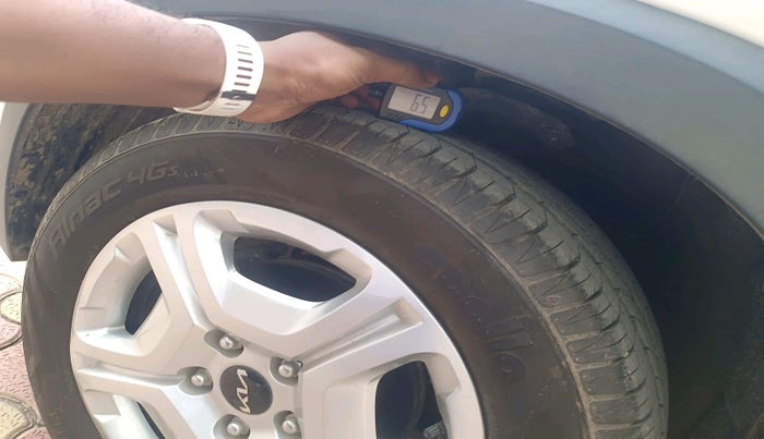 2023 KIA SONET HTK PLUS 1.0 IMT, Petrol, Manual, 919 km, tyre