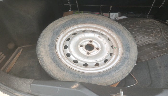 2013 Chevrolet Sail 1.3 BASE, Diesel, Manual, 1,12,813 km, tyre