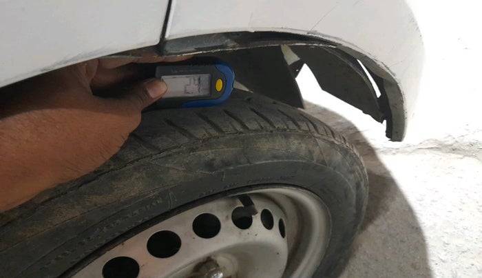 2018 Hyundai XCENT PRIME T  VTVT CNG, Petrol, Manual, 2,61,988 km, tyre