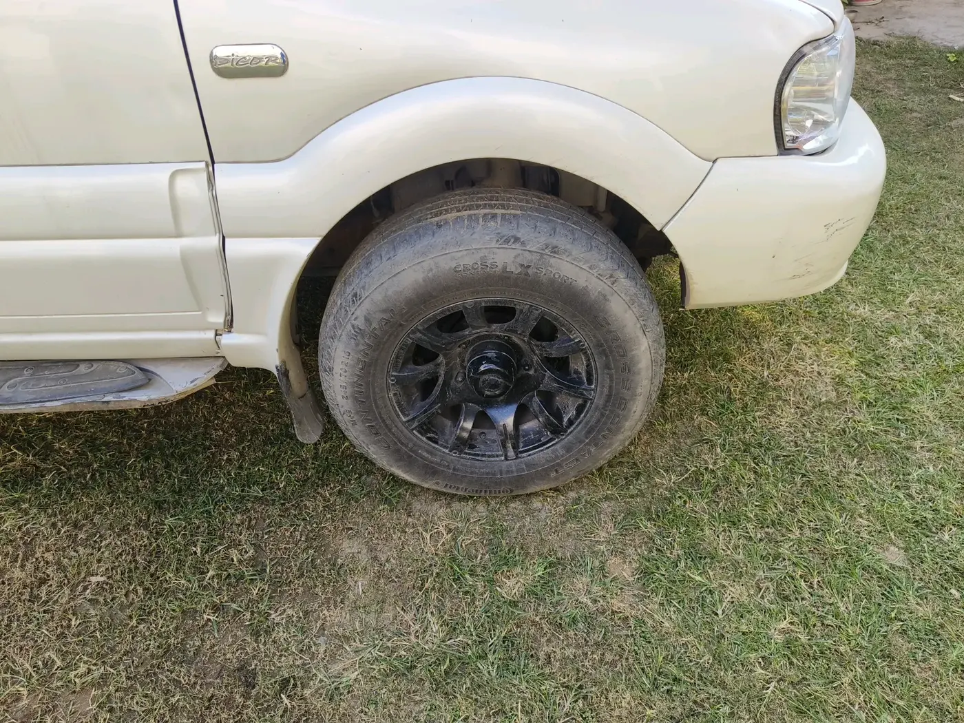 2010 Tata Safari 4X2 EX DICOR, Diesel, Manual, 1,04,700 km, tyre