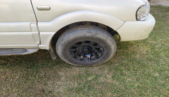 2010 Tata Safari 4X2 EX DICOR, Diesel, Manual, 1,04,654 km, tyre