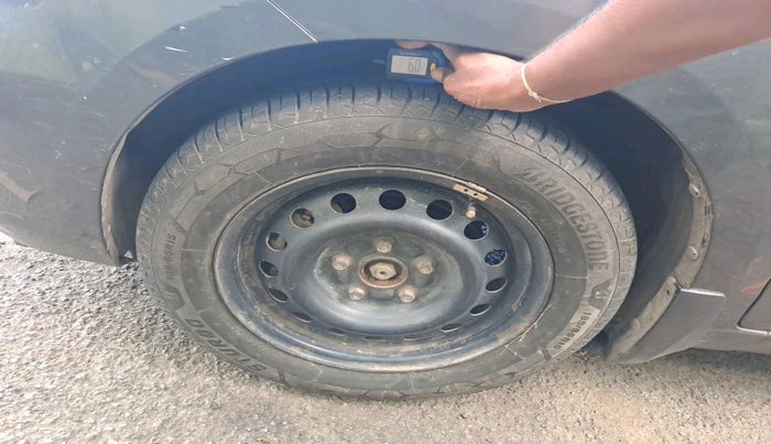 2016 Maruti Ertiga VXI AT, Petrol, Automatic, 35,328 km, tyre