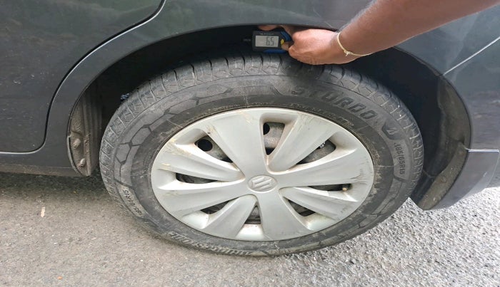 2016 Maruti Ertiga VXI AT, Petrol, Automatic, 35,328 km, tyre