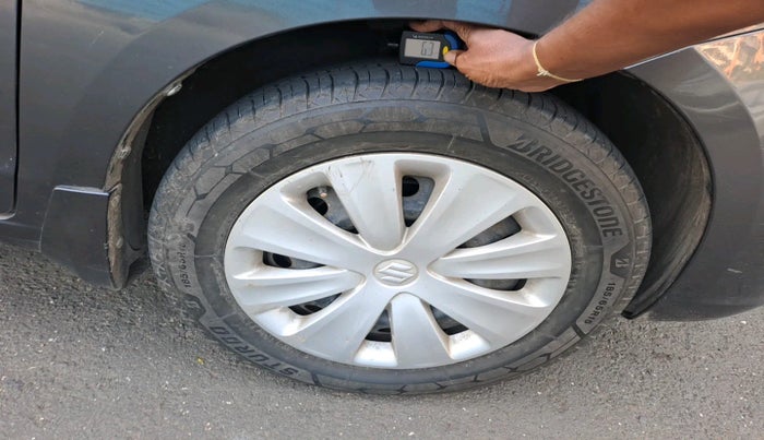 2016 Maruti Ertiga VXI AT, Petrol, Automatic, 35,328 km, tyre