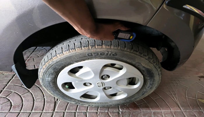 2014 Tata Nano TWIST XTA, Petrol, Automatic, 37,332 km, tyre