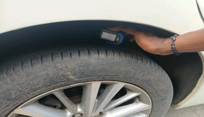 2014 Toyota Corolla Altis VL AT PETROL, Petrol, Automatic, 64,768 km, tyre