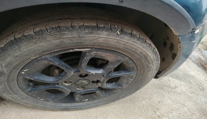 2017 Maruti IGNIS ZETA 1.2 AMT, Petrol, Automatic, 1,11,213 km, tyre