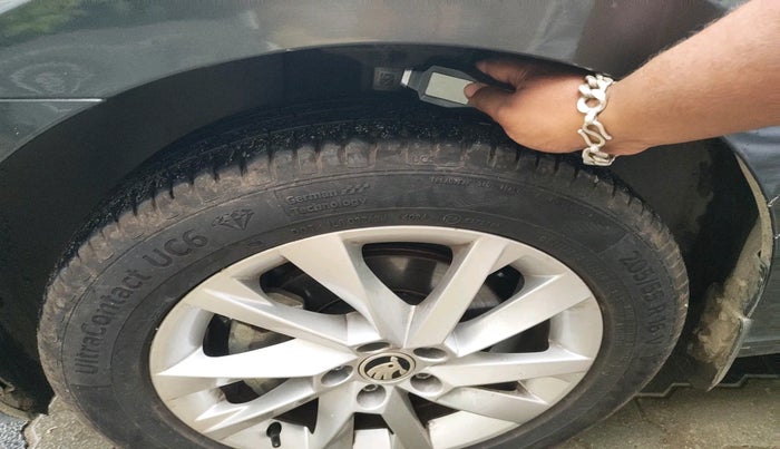 2024 Skoda SLAVIA ACTIVE 1.0L TSI MT, Petrol, Manual, 1,632 km, tyre