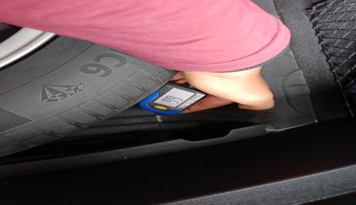 2023 MG ZS EV EXCITE, Electric, Automatic, 58,998 km, tyre