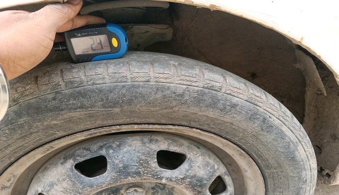 2010 Hyundai Santro Xing GLS, Petrol, Manual, 2,56,045 km, tyre