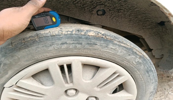 2010 Hyundai Santro Xing GLS, Petrol, Manual, 2,56,045 km, tyre