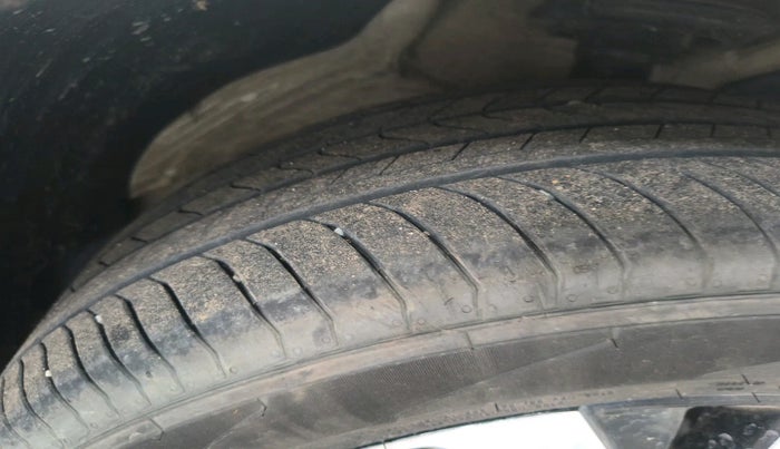 2025 MG HECTOR PLUS SHARP PRO 1.5 PETROL TURBO CVT 6 STR, Petrol, Automatic, 1,113 km, tyre