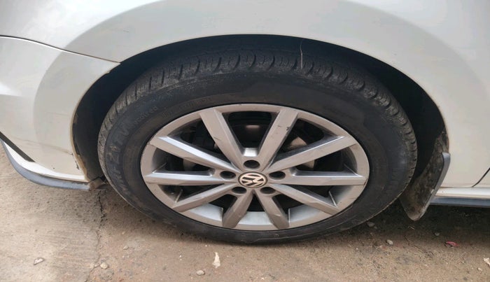 2020 Volkswagen Polo 1.0 GT TSI AT, Petrol, Automatic, 44,074 km, tyre