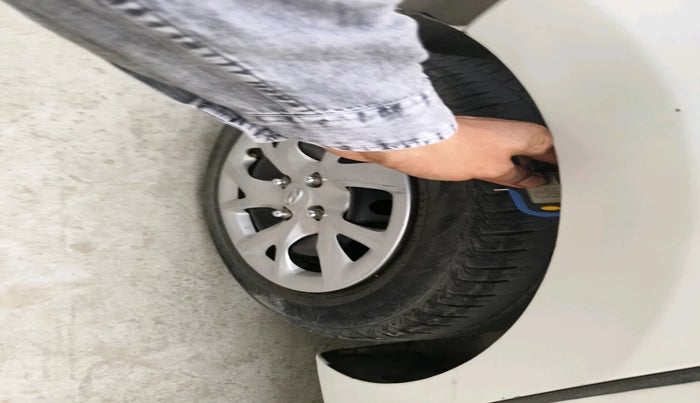 2017 Hyundai Grand i10 SPORTZ 1.2 KAPPA VTVT, Petrol, Manual, 55,098 km, tyre