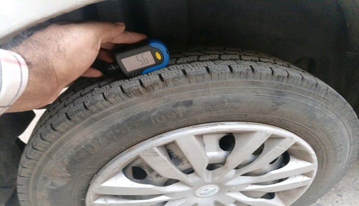 2016 Maruti Swift LXI (O), Petrol, Manual, 62,509 km, tyre