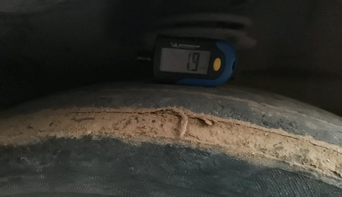 2013 Maruti Swift Dzire VDI, Diesel, Manual, 1,72,039 km, tyre