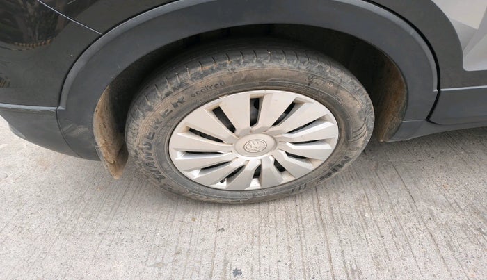 2023 Skoda KUSHAQ Active plus 1.0 TSI , Petrol, Manual, 33,344 km, tyre