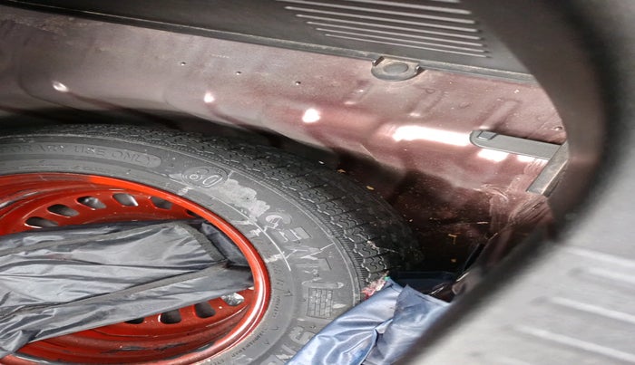 2022 Renault Kiger RXZ AMT, Petrol, Automatic, 33,418 km, tyre