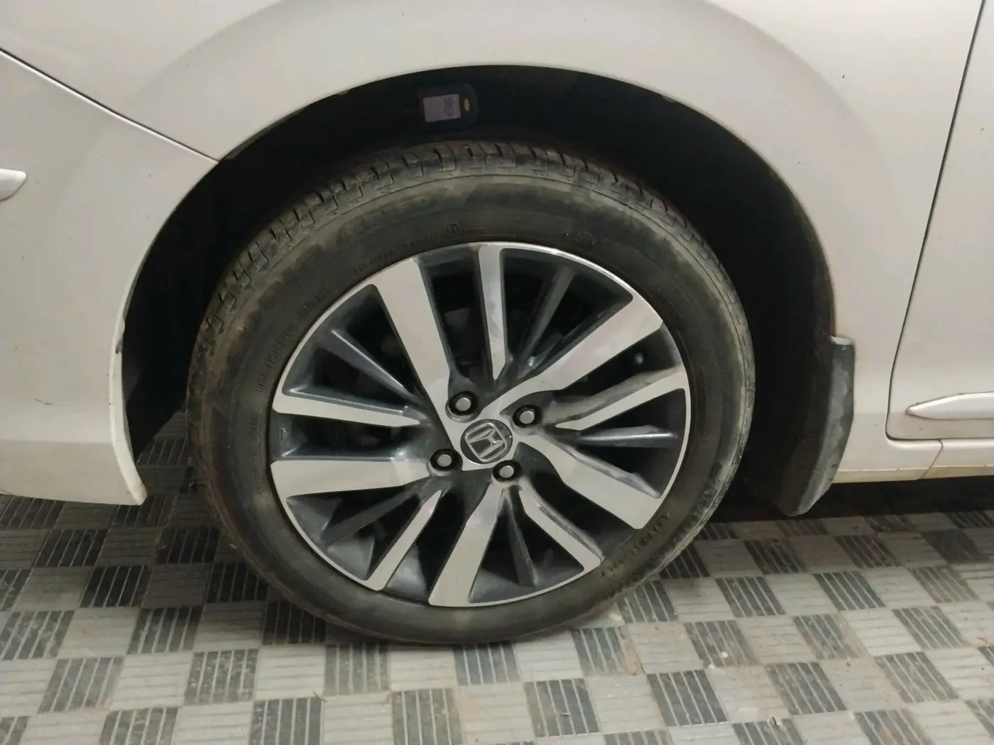 2020 Honda City 1.5L I-VTEC ZX, Petrol, Manual, 35,462 km, tyre