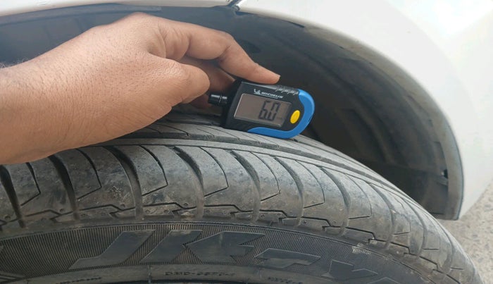 2018 Maruti Ciaz SIGMA 1.5 SHVS MT  PETROL, Petrol, Manual, 54,637 km, tyre