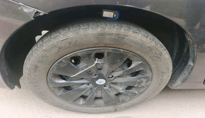 2015 Maruti Baleno DELTA PETROL 1.2, Petrol, Manual, 1,47,098 km, tyre