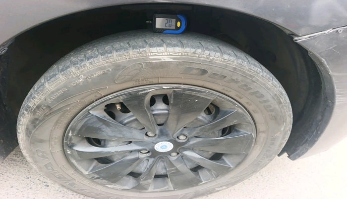 2015 Maruti Baleno DELTA PETROL 1.2, Petrol, Manual, 1,47,098 km, tyre