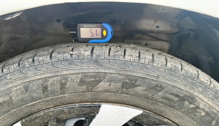 2016 Maruti Swift VDI, Diesel, Manual, 51,041 km, tyre