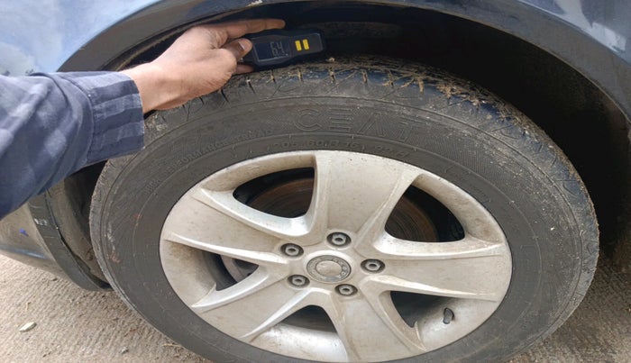 2011 Skoda Laura ELEGANCE 2.0 TDI CR AT, Diesel, Automatic, 1,98,520 km, tyre