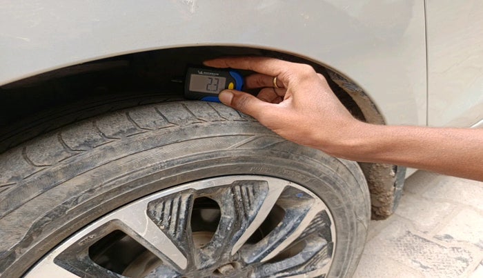 2021 Maruti Ertiga VXI CNG, Petrol, Manual, 90,048 km, tyre