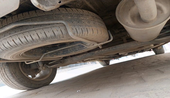 2021 Maruti Ertiga VXI CNG, Petrol, Manual, 90,048 km, tyre