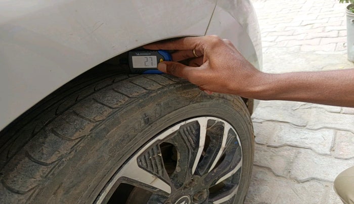 2021 Maruti Ertiga VXI CNG, Petrol, Manual, 90,048 km, tyre