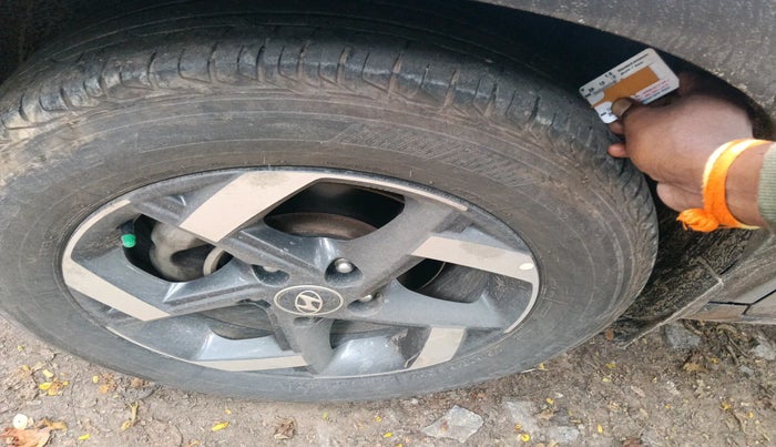 2019 Hyundai VENUE SX 1.0 TURBO, Petrol, Manual, 45,874 km, tyre